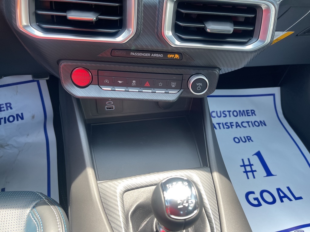 Vehicle image 29 of 34