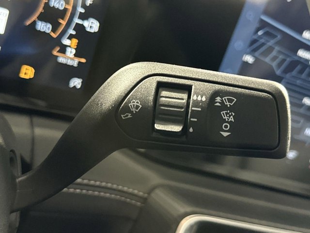 Vehicle image 26 of 34