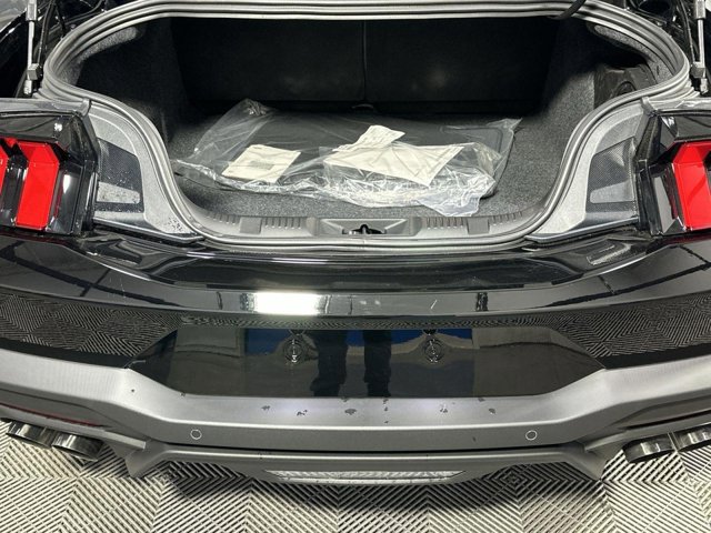 Vehicle image 31 of 34