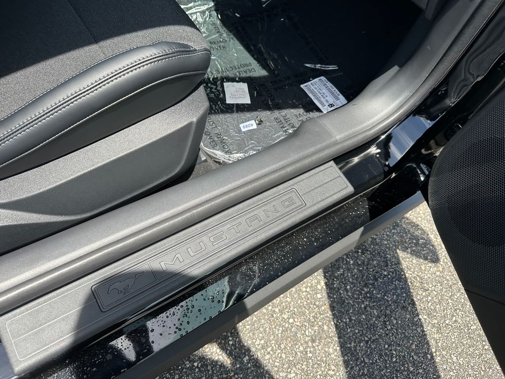 2025 Ford Mustang GT Image 56 of 57