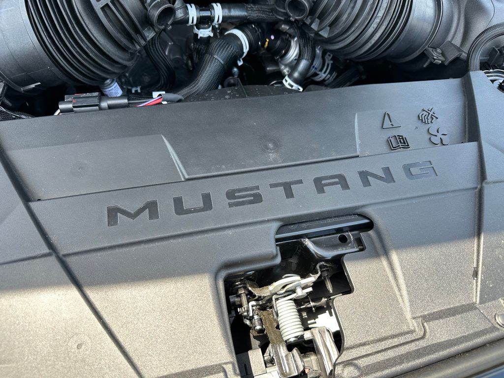 2025 Ford Mustang GT Image 14 of 57