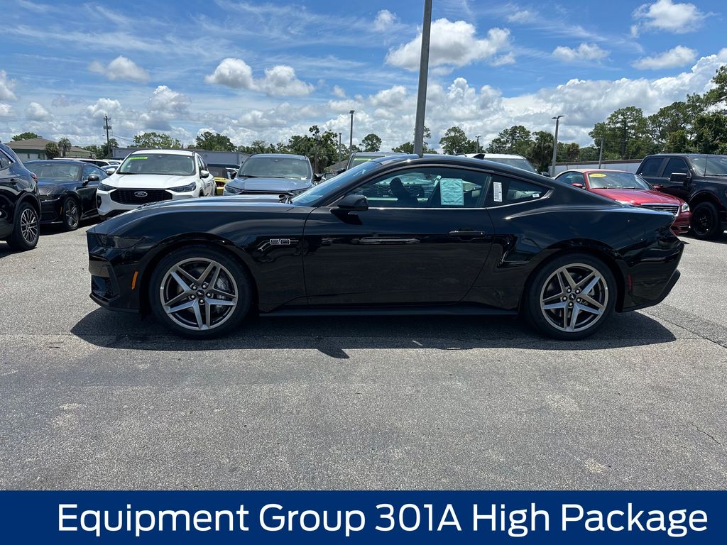 2025 Ford Mustang GT Image 9 of 57