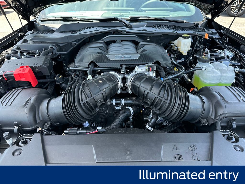 2025 Ford Mustang GT Image 10 of 57