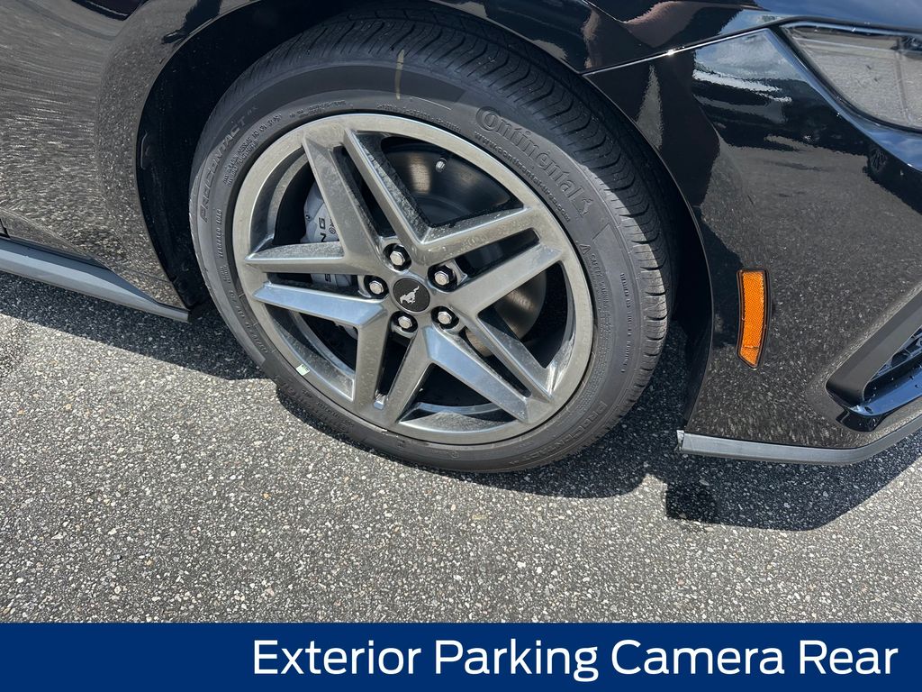 2025 Ford Mustang GT Image 16 of 57