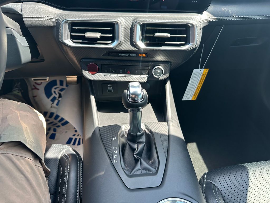 2025 Ford Mustang GT Image 39 of 57