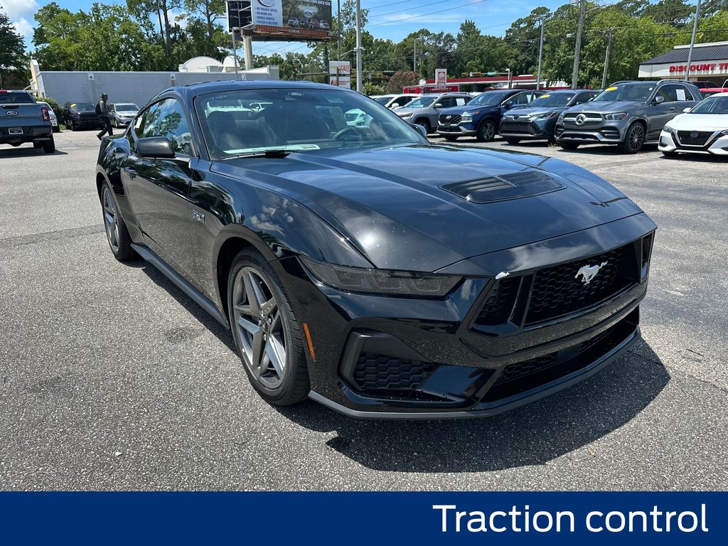 2025 Ford Mustang GT Image 4 of 57