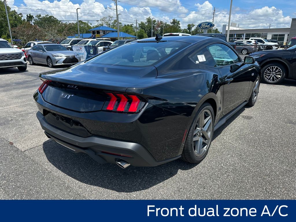 2025 Ford Mustang GT Image 6 of 57