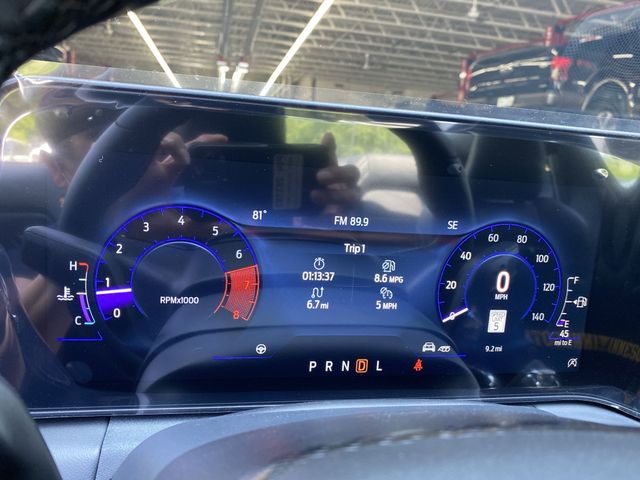 Vehicle image 15 of 34