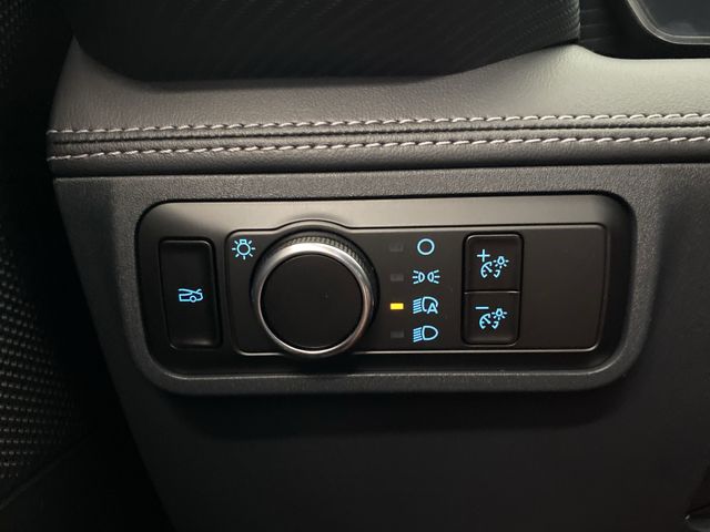 Vehicle image 29 of 34
