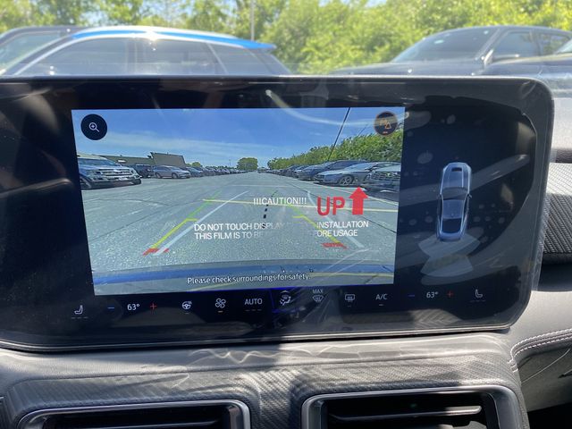 Vehicle image 18 of 34