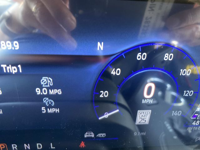 Vehicle image 17 of 34