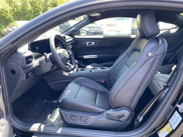 Vehicle image 12 of 34