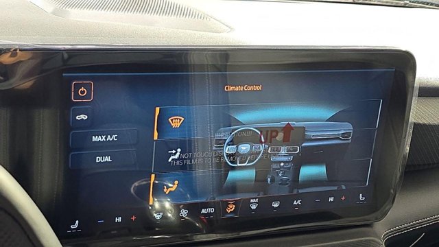 Vehicle image 22 of 33