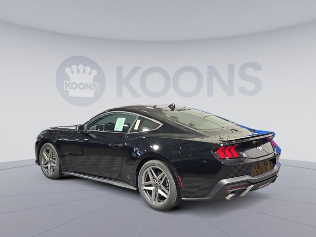 Vehicle image 7 of 33