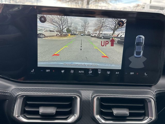 Vehicle image 17 of 26