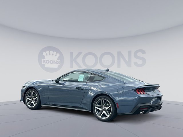 Vehicle image 7 of 26