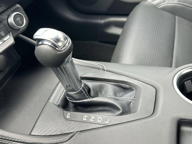 Vehicle image 20 of 26