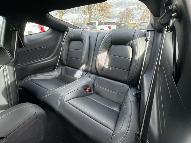 Vehicle image 22 of 26