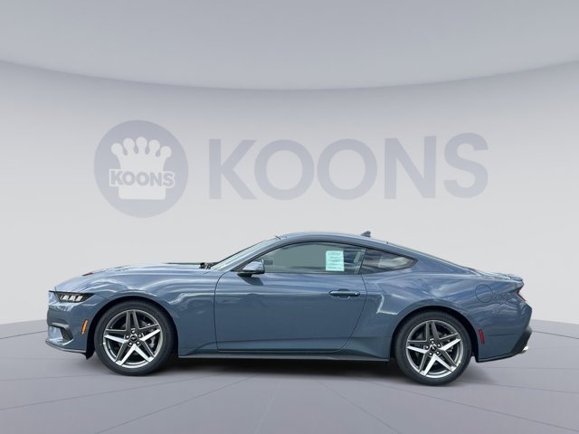 Vehicle image 8 of 26