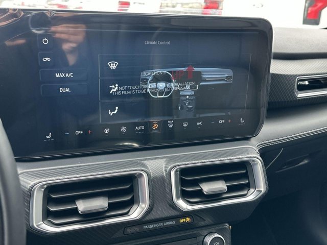 Vehicle image 19 of 26