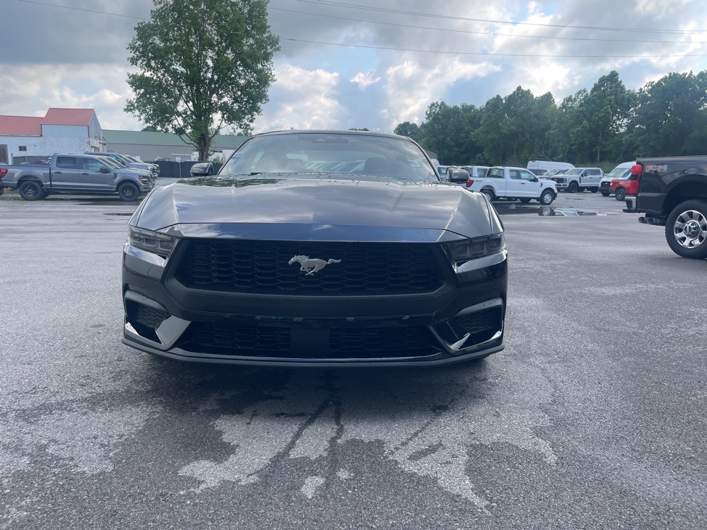 Vehicle image 3 of 32