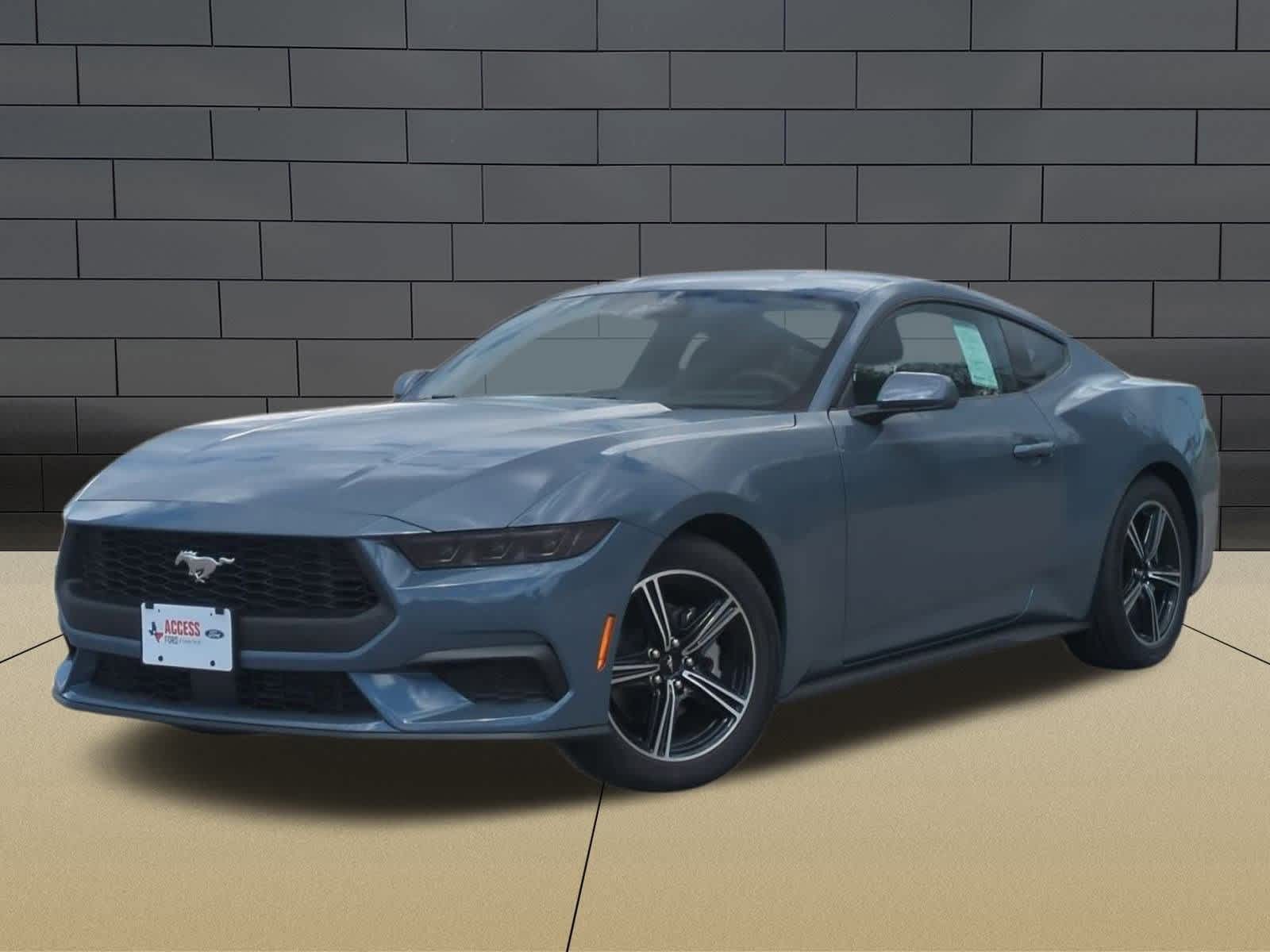 2025 Ford Mustang EcoBoost Image 2 of 32