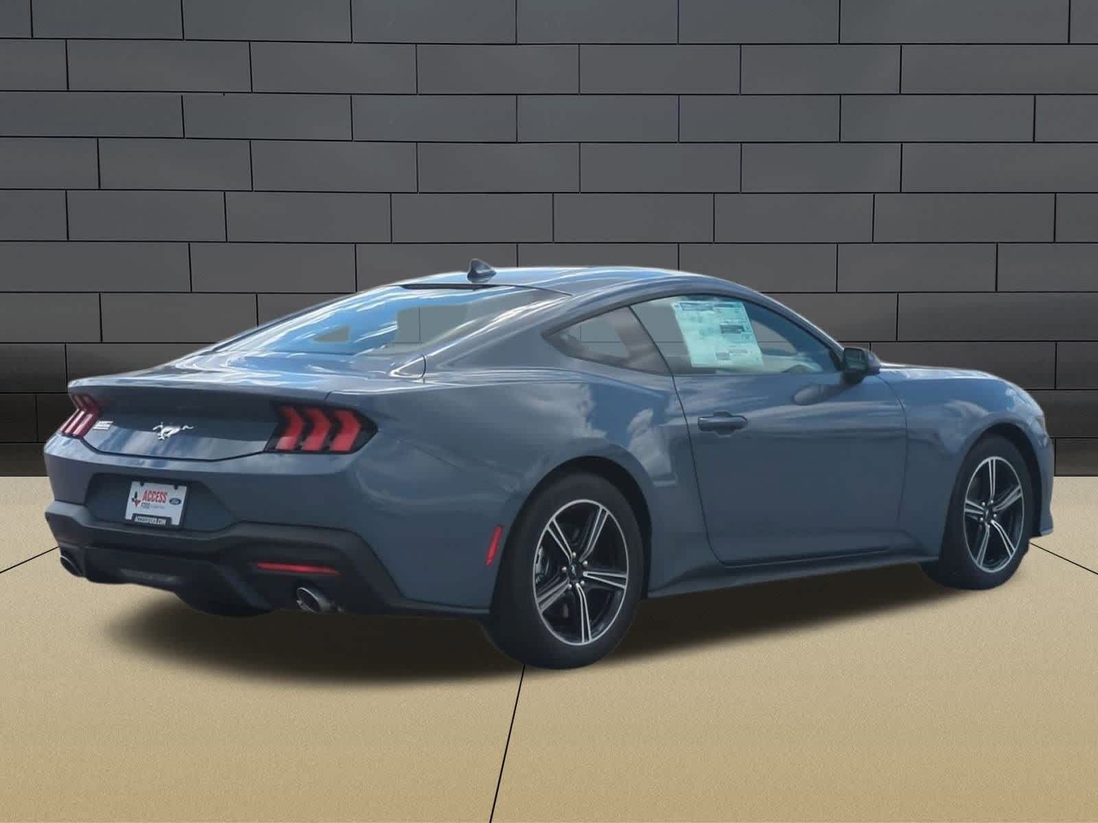 2025 Ford Mustang EcoBoost Image 6 of 32