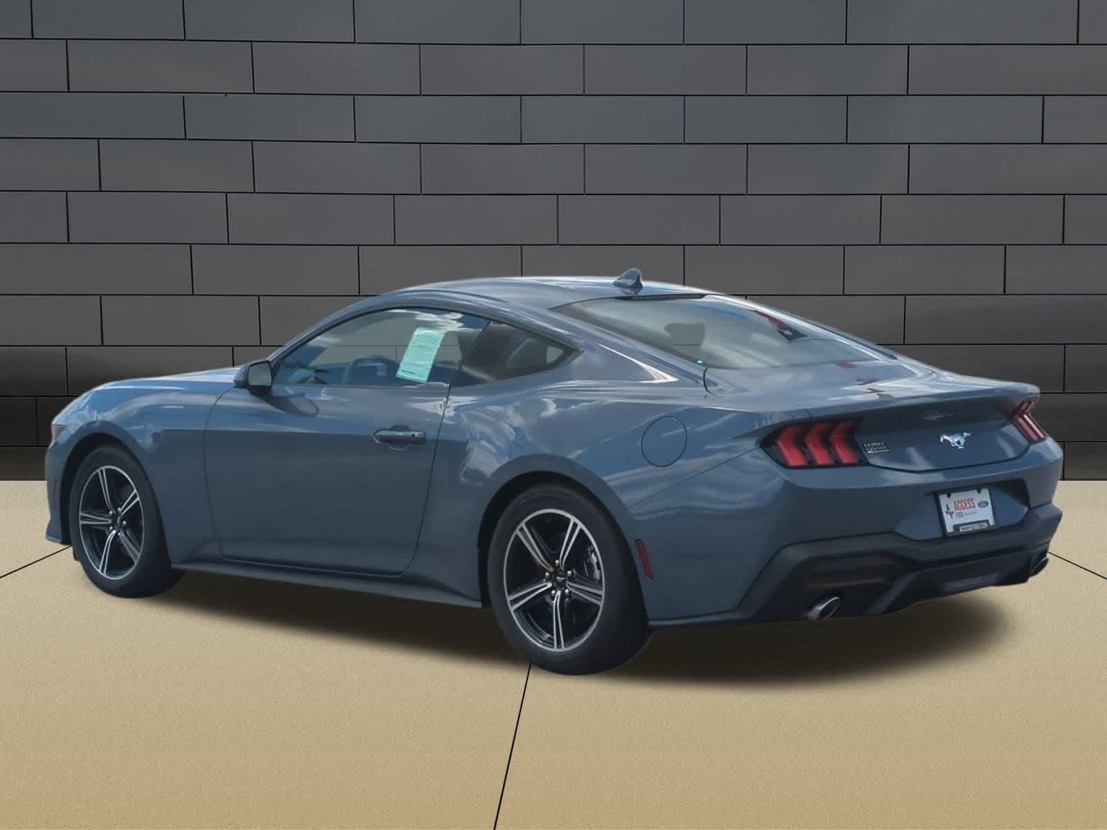 2025 Ford Mustang EcoBoost Image 8 of 32