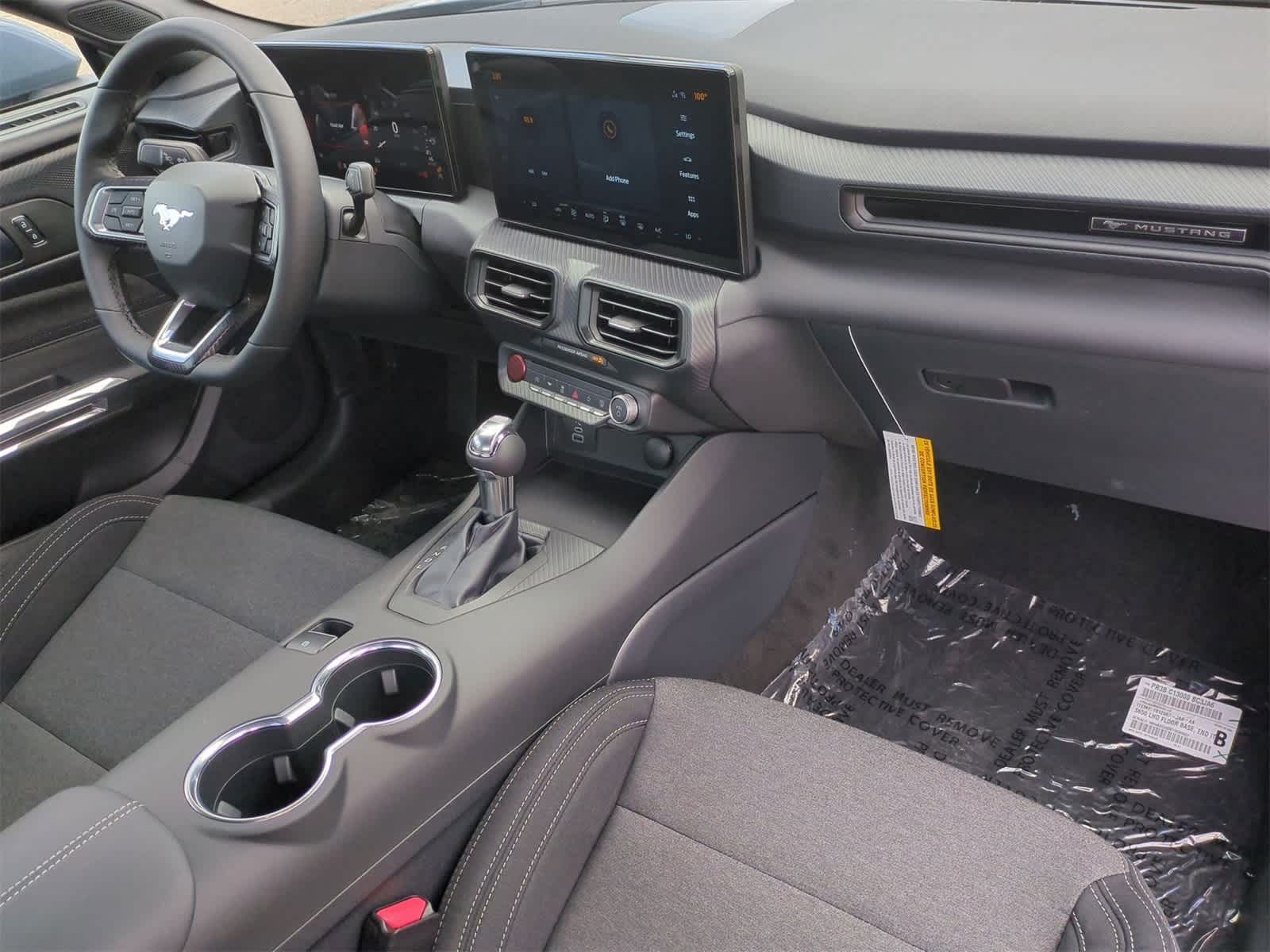 2025 Ford Mustang EcoBoost Image 18 of 32