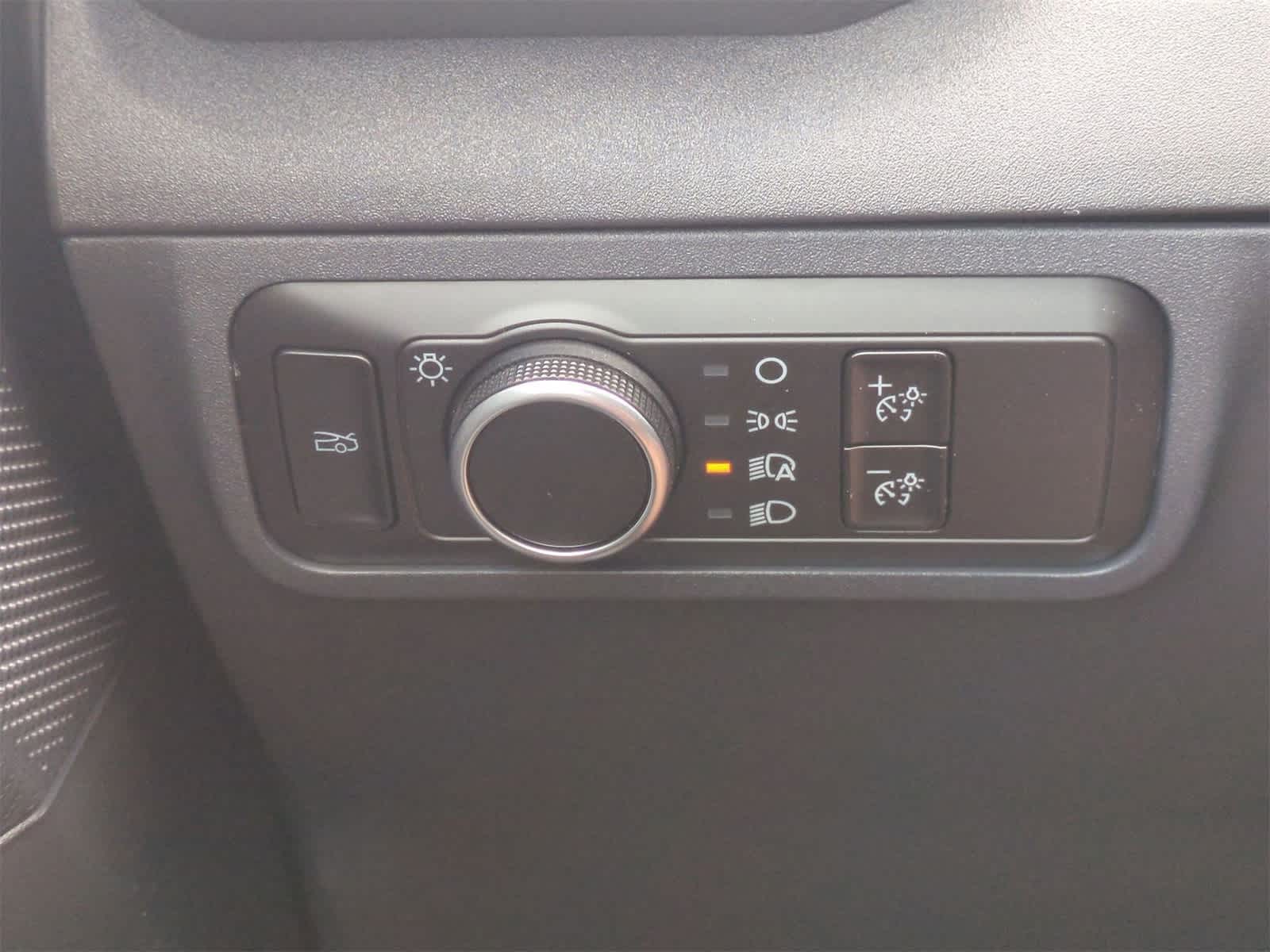 2025 Ford Mustang EcoBoost Image 25 of 32