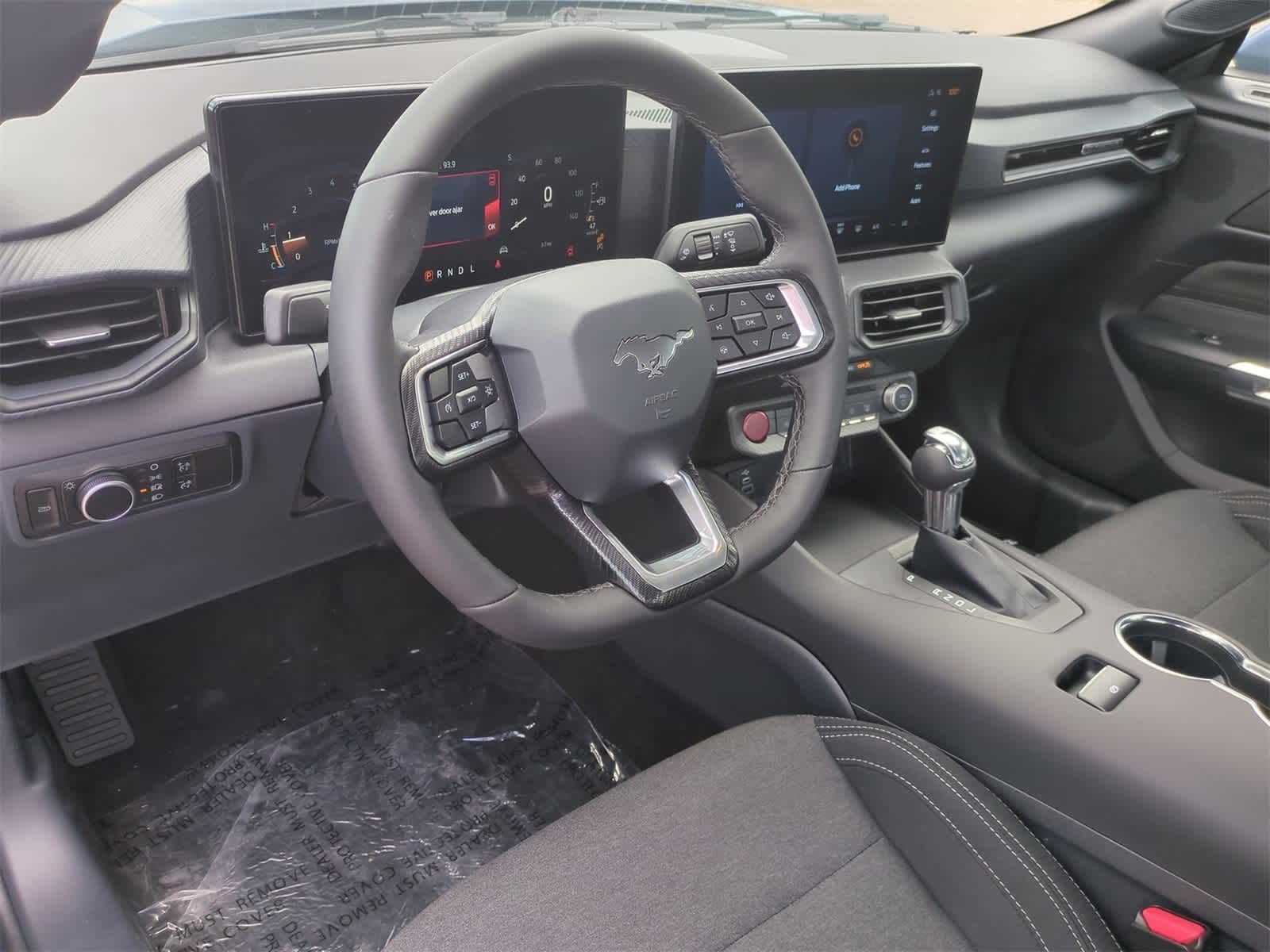 2025 Ford Mustang EcoBoost Image 17 of 32