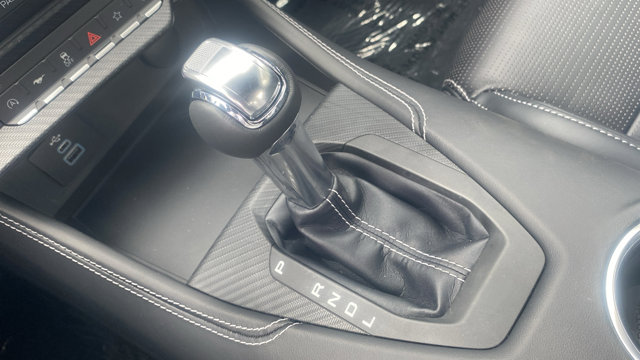 Vehicle image 20 of 27