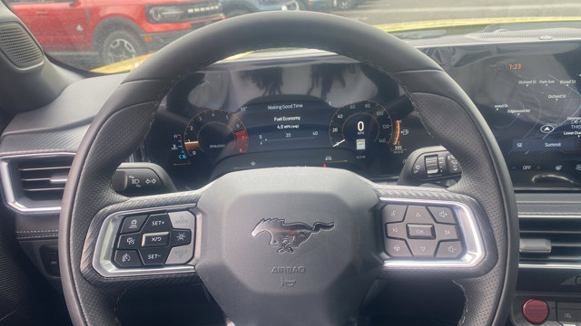 Vehicle image 14 of 27