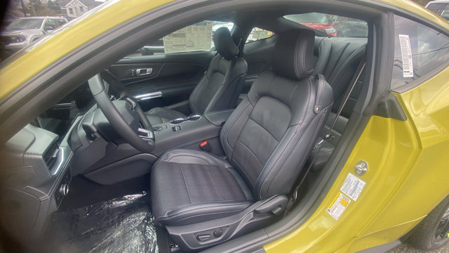 Vehicle image 22 of 27