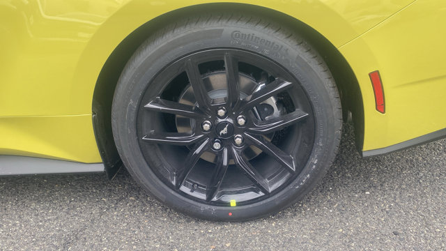 Vehicle image 26 of 27