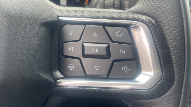 Vehicle image 16 of 27