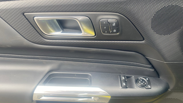 Vehicle image 11 of 27