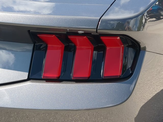 2025 Ford Mustang EcoBoost Image 36 of 59