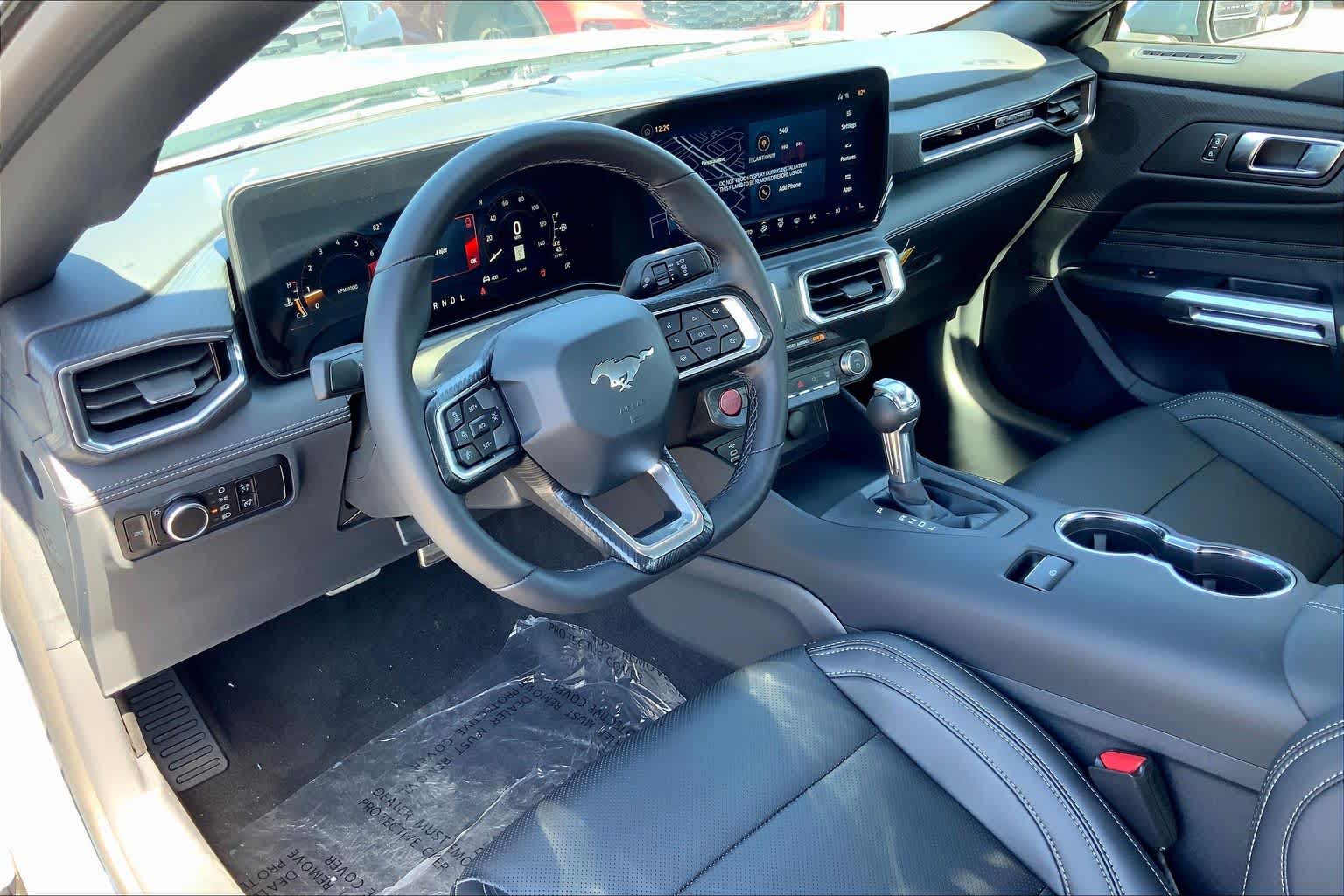 2025 Ford Mustang EcoBoost Premium Image 9 of 15