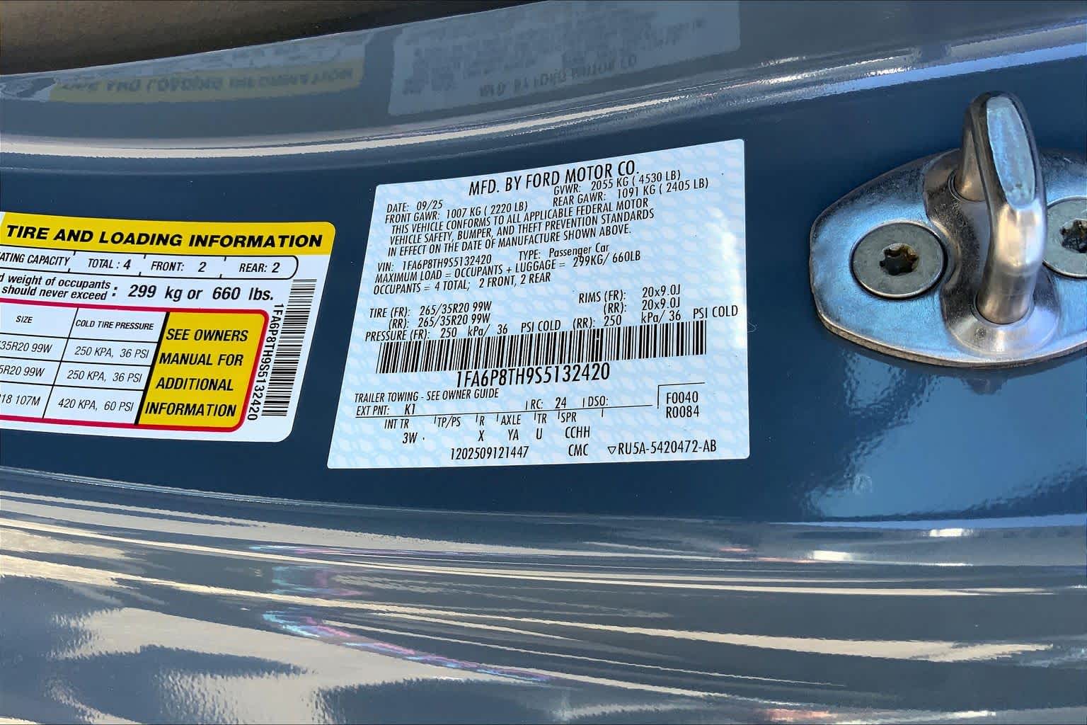 2025 Ford Mustang EcoBoost Premium Image 12 of 15