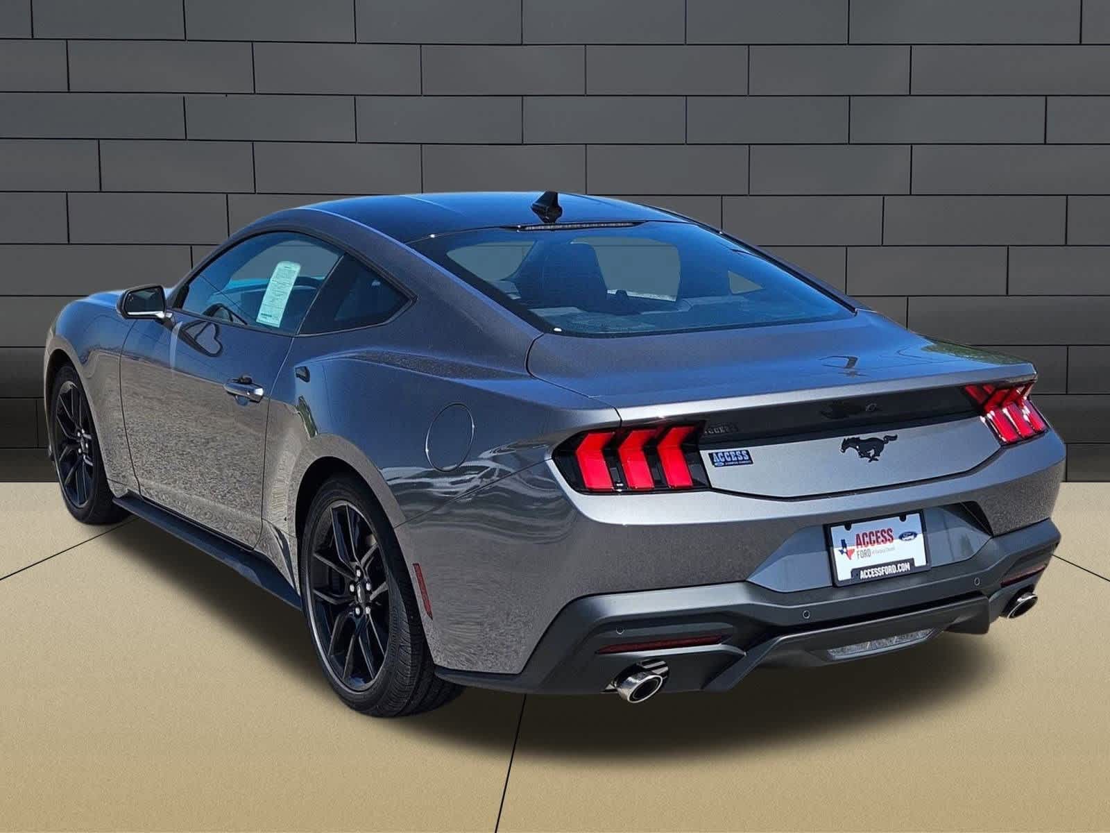 2025 Ford Mustang EcoBoost Image 8 of 30