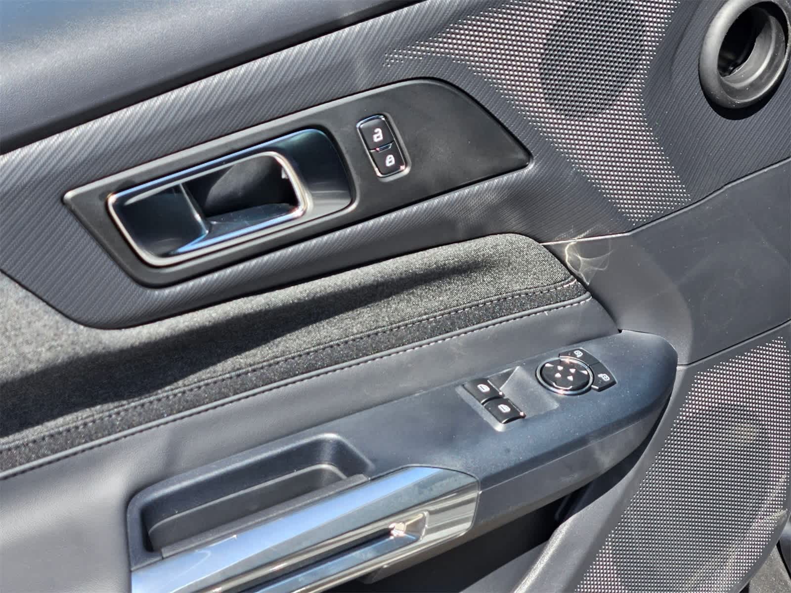 2025 Ford Mustang EcoBoost Image 24 of 30