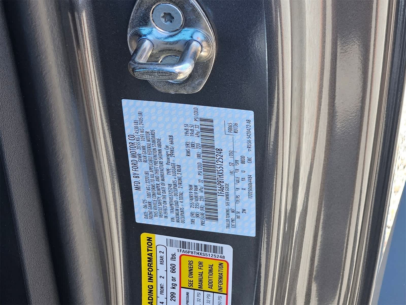 2025 Ford Mustang EcoBoost Image 28 of 30