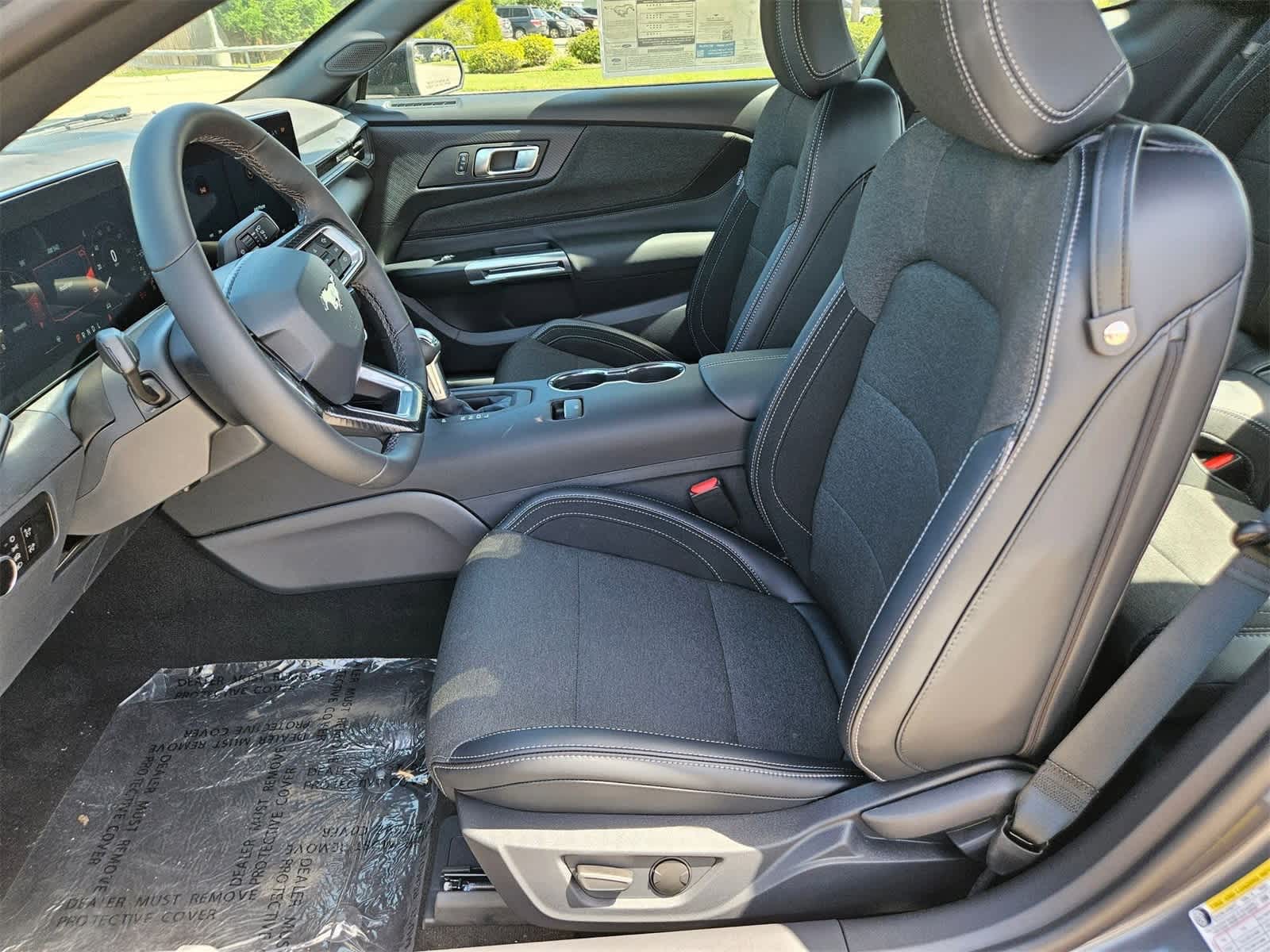 2025 Ford Mustang EcoBoost Image 15 of 30