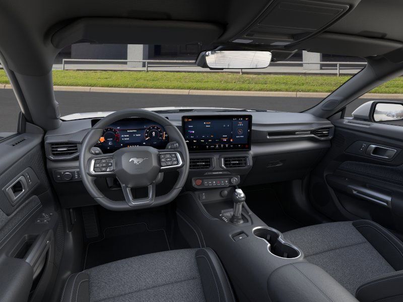 2025 Ford Mustang Image 13 of 22