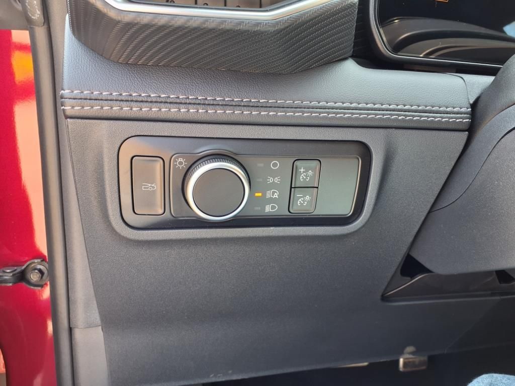 Vehicle image 48 of 58