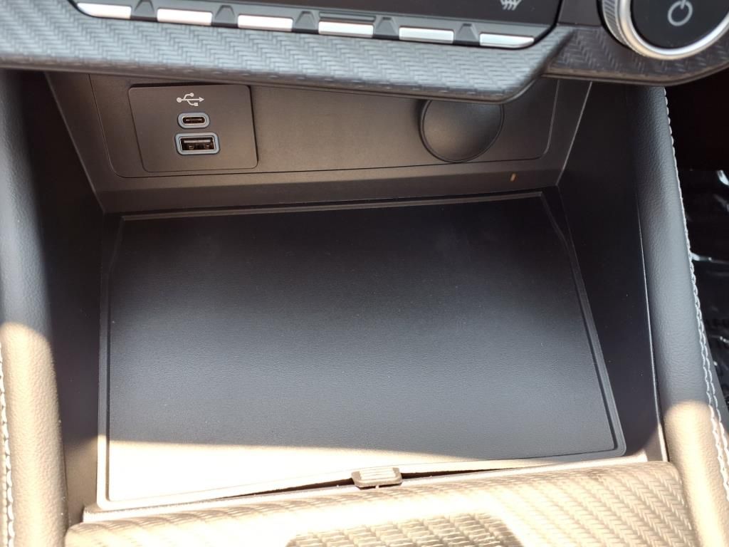 Vehicle image 22 of 58