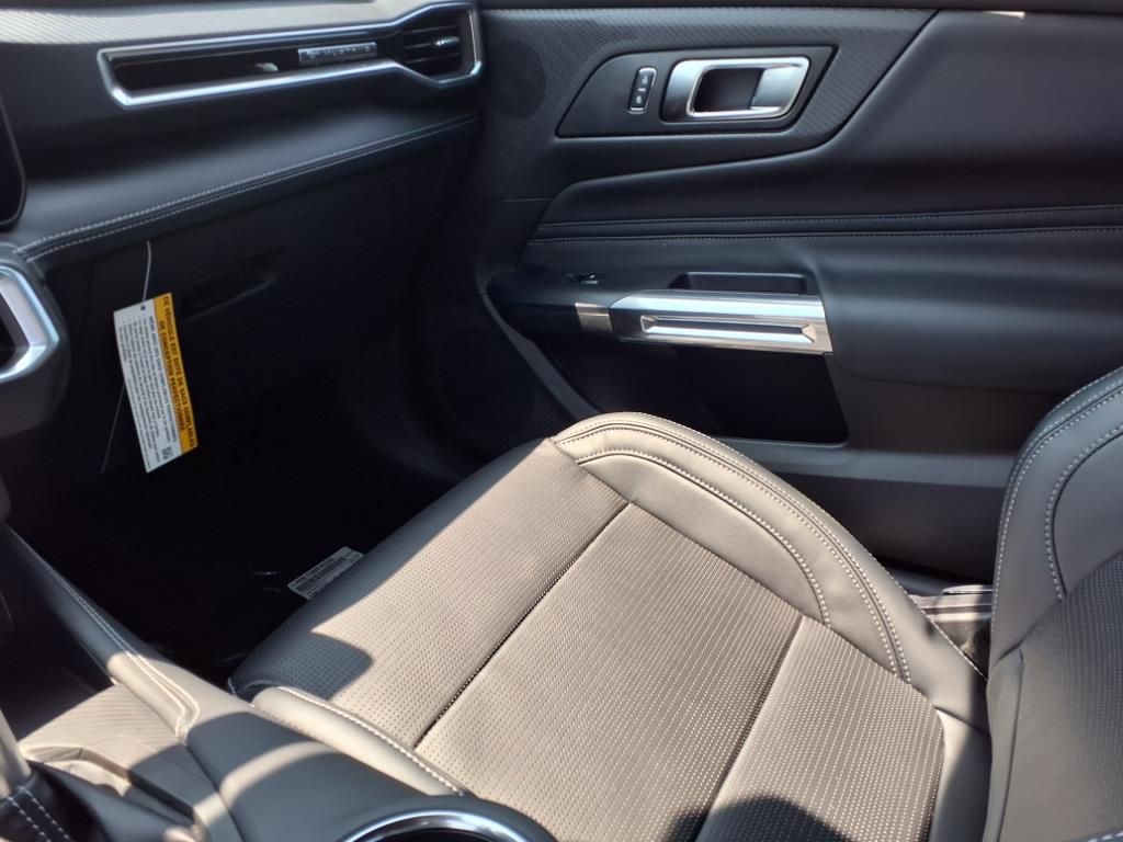Vehicle image 53 of 58
