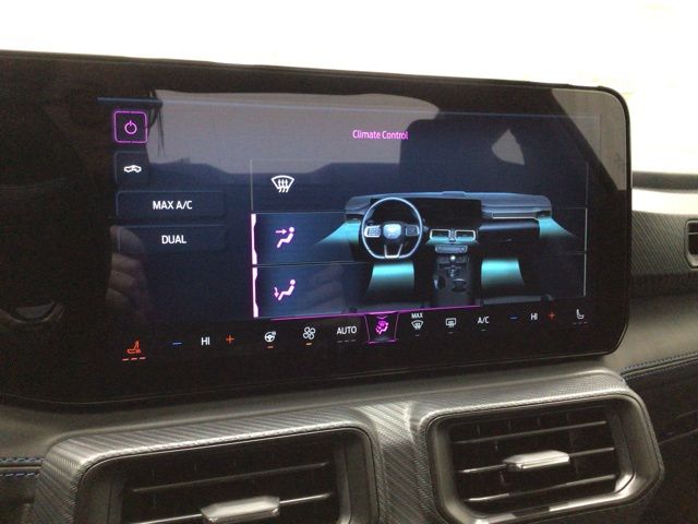 Vehicle image 19 of 39