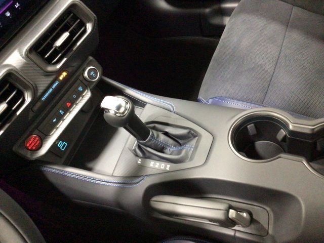 Vehicle image 23 of 39